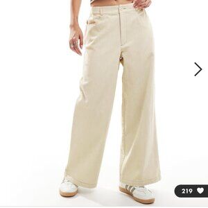 ASOS DESIGN cord cropped wide leg pants with contrast (0)